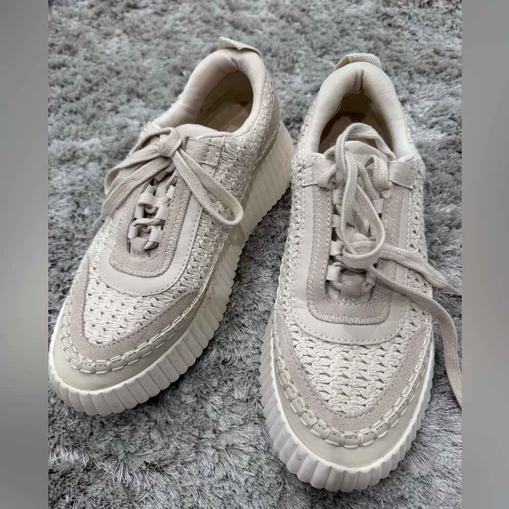 Dolce Vita Sneakers